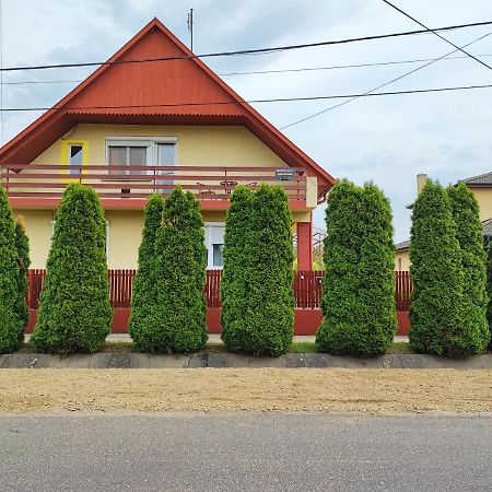 Szaffi apartman Hajdúszoboszló Esterno foto