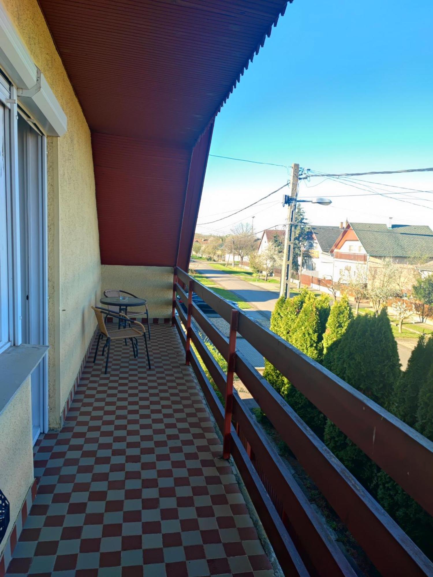 Szaffi apartman Hajdúszoboszló Esterno foto